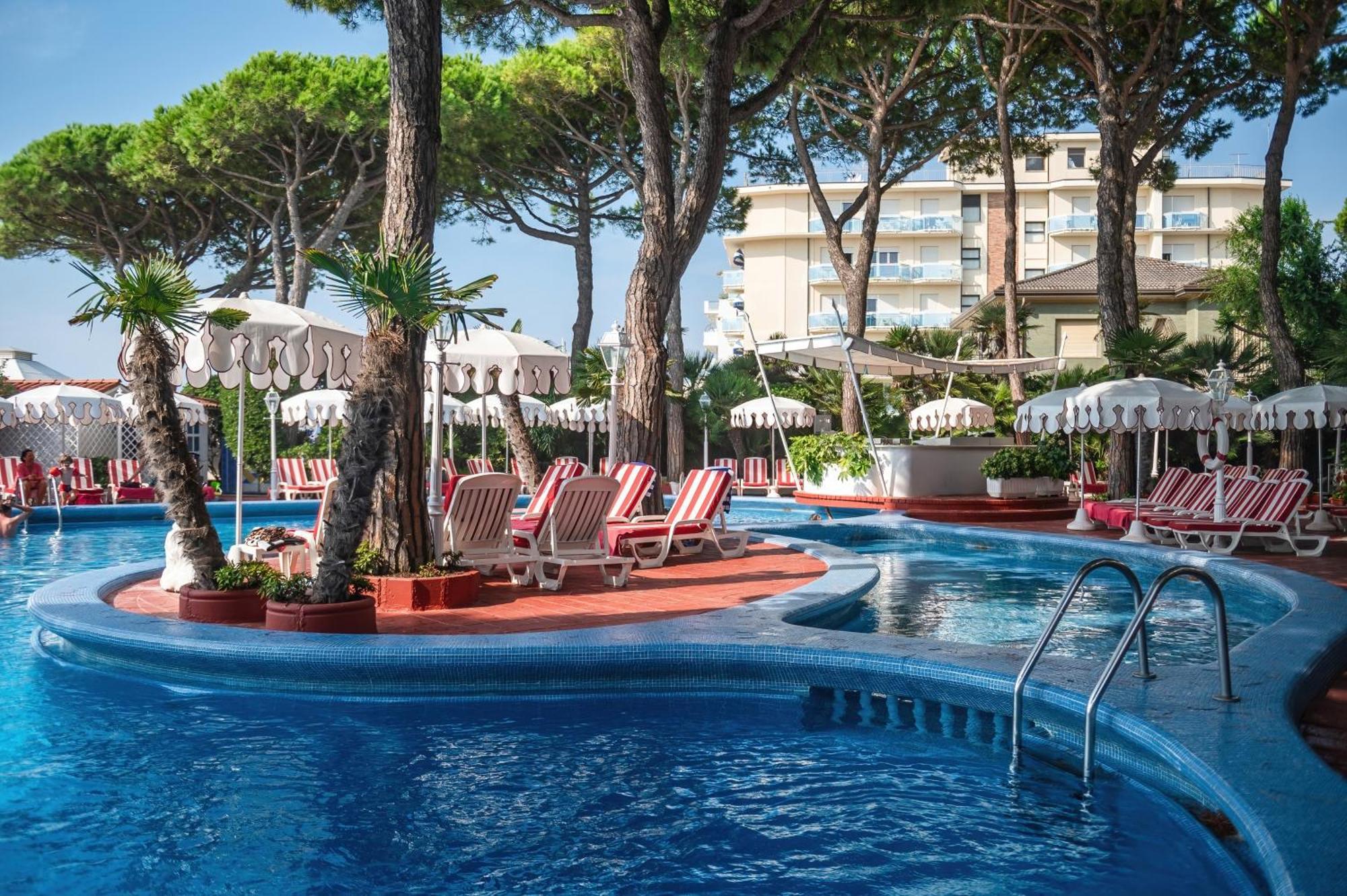 Agora Park Hotel Lido di Jesolo Exterior photo